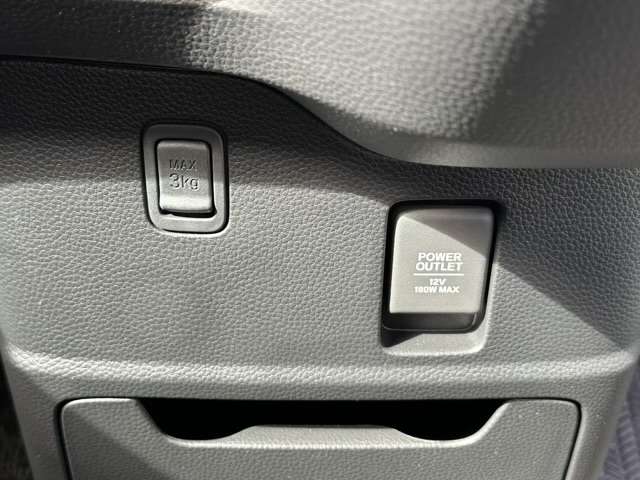 ホンダ Ｎ　ＢＯＸ カスタム ６６０ Ｌ R4年 (東海) 99