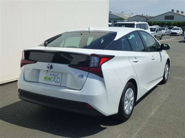 トヨタ プリウス １．８ Ｓ R4年 (東北) 99