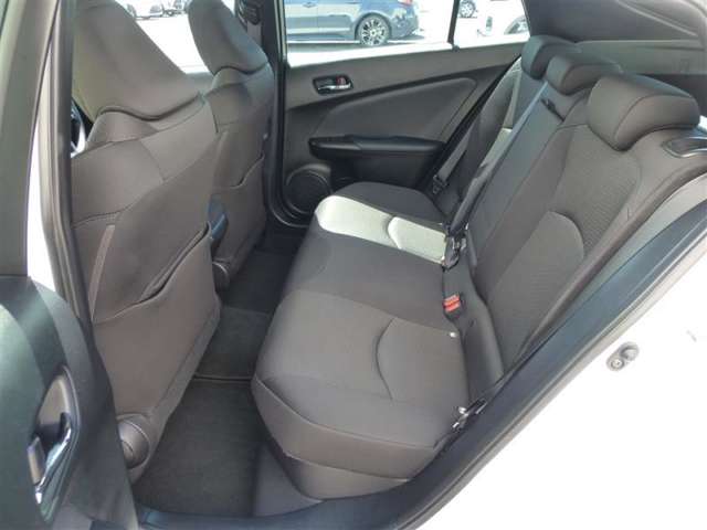 トヨタ プリウス １．８ Ｓ R4年 (東北) 99