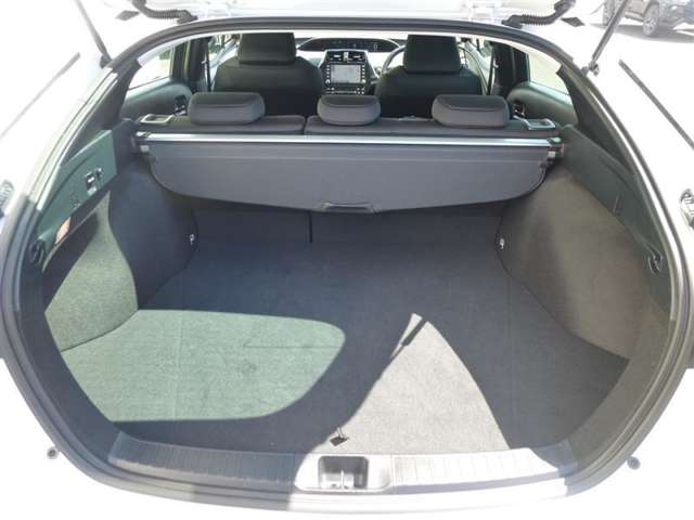 トヨタ プリウス １．８ Ｓ R4年 (東北) 99