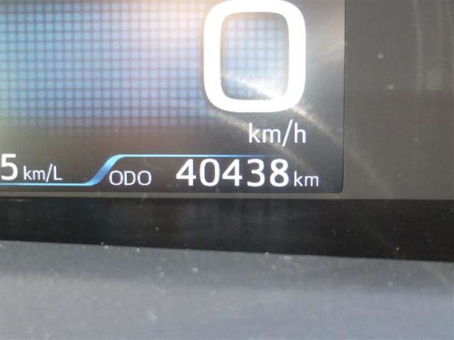 トヨタ プリウス １．８ Ｓ R4年 (東北) 99