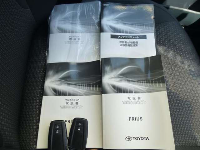 トヨタ プリウス １．８ Ｓ R4年 (東北) 99