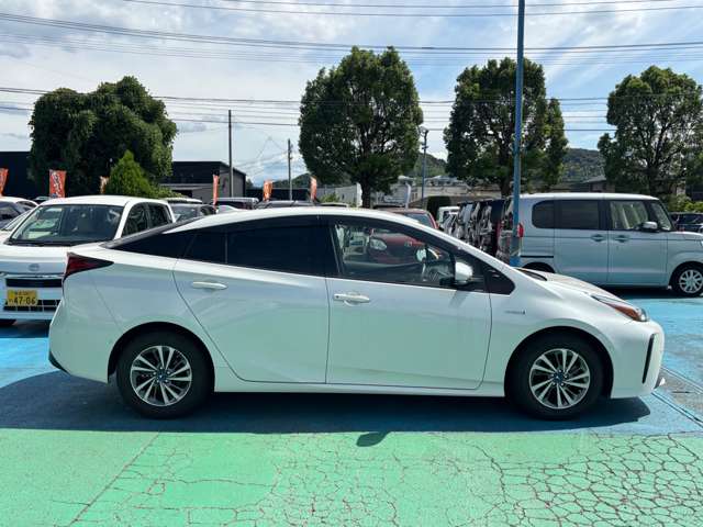 トヨタ プリウス １．８ Ａ R2年 (九州・沖縄) 99