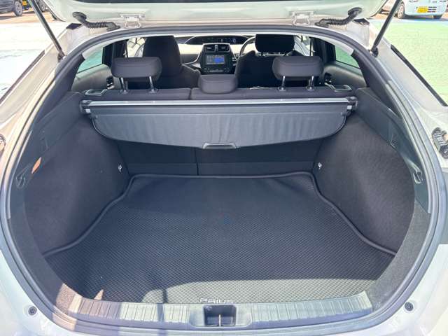 トヨタ プリウス １．８ Ａ R2年 (九州・沖縄) 99