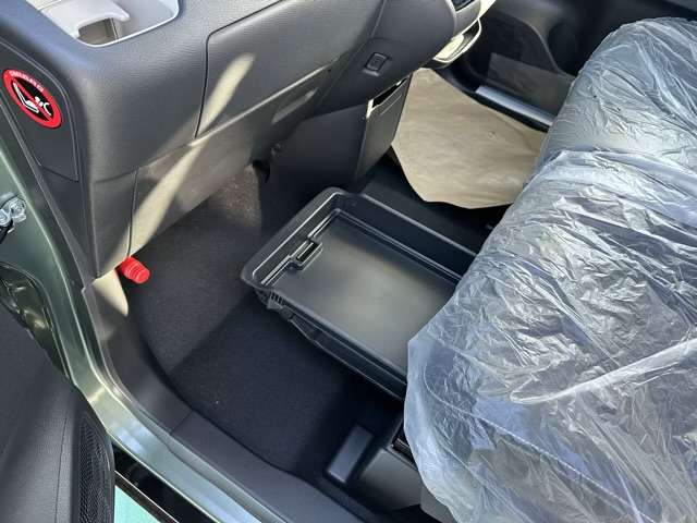 三菱 デリカ　ミニ ６６０ Ｔ プレミアム R7年 (東海) 99