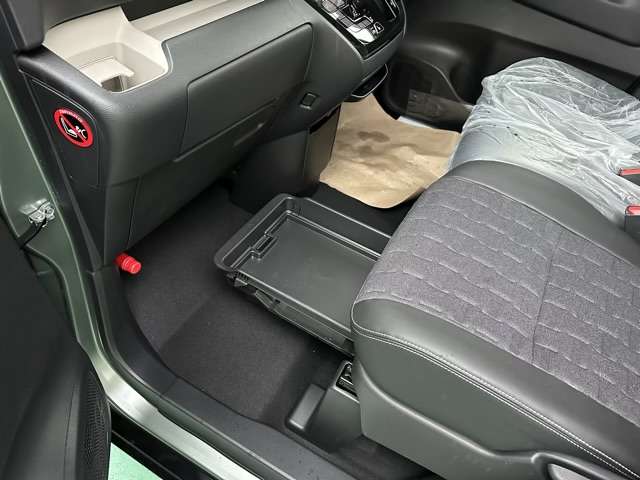 三菱 デリカ　ミニ ６６０ Ｔ プレミアム R7年 (東海) 99