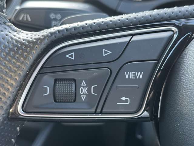 アウディ Ａ３　スポーツバック ４０ ＴＦＳＩ クワトロ スポーツ Ｓラインパッケージ ４ＷＤ R1年 (東北) 99