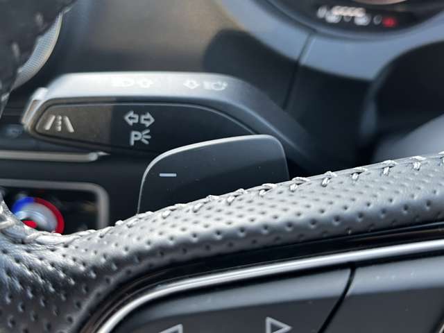 アウディ Ａ３　スポーツバック ４０ ＴＦＳＩ クワトロ スポーツ Ｓラインパッケージ ４ＷＤ R1年 (東北) 99