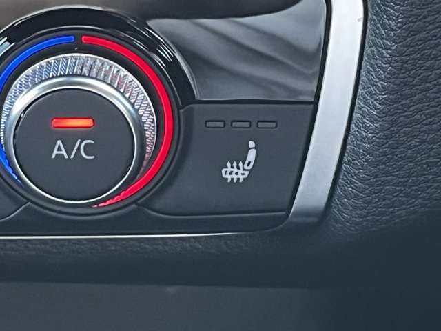 アウディ Ａ３　スポーツバック ４０ ＴＦＳＩ クワトロ スポーツ Ｓラインパッケージ ４ＷＤ R1年 (東北) 99