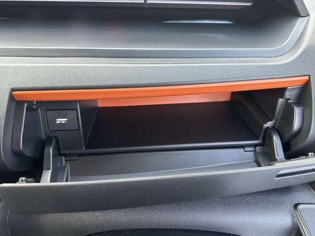 ダイハツ タント ６６０ ファンクロスターボ R6年 (東海) 99