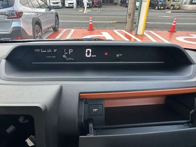 ダイハツ タント ６６０ ファンクロスターボ R6年 (東海) 99