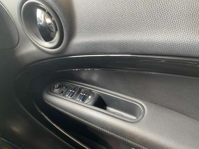 ミニ ミニクロスオーバー クーパー ＳＤ マリーン H27年 (九州・沖縄) 99