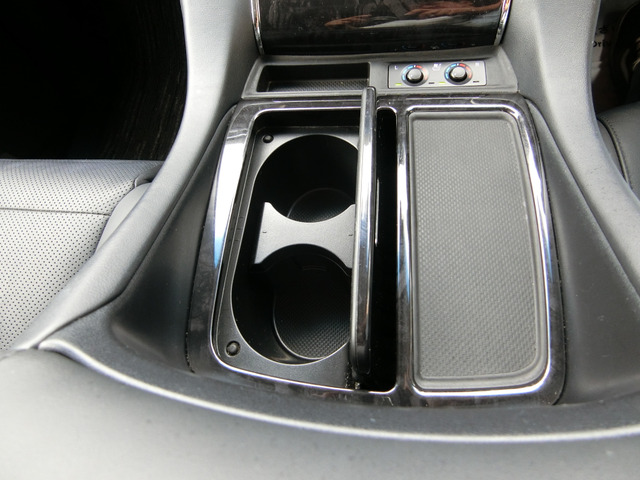 トヨタ アルファード　ハイブリッド ハイブリッド ２．５ ＳＲ Ｃパッケージ Ｅ－ＦＯＵＲ ４ＷＤ R2年 (中国) 99