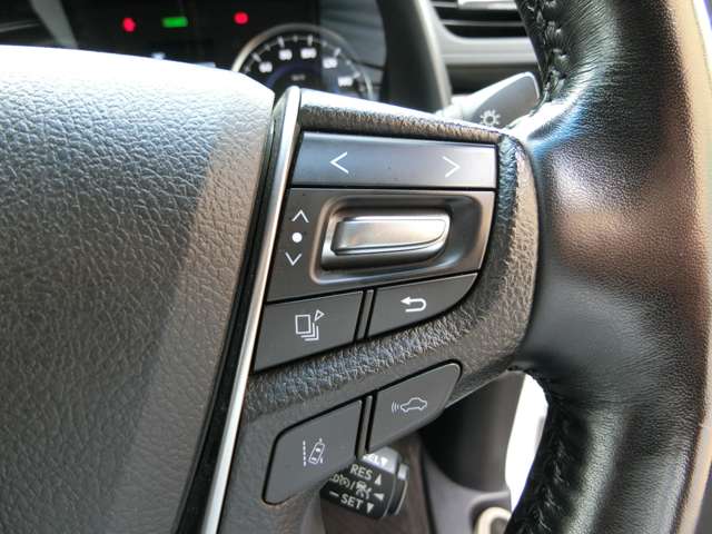 トヨタ アルファード　ハイブリッド ハイブリッド ２．５ ＳＲ Ｃパッケージ Ｅ－ＦＯＵＲ ４ＷＤ R2年 (中国) 99