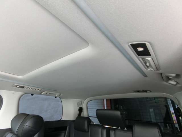 トヨタ アルファード　ハイブリッド ハイブリッド ２．５ ＳＲ Ｃパッケージ Ｅ－ＦＯＵＲ ４ＷＤ R2年 (中国) 99