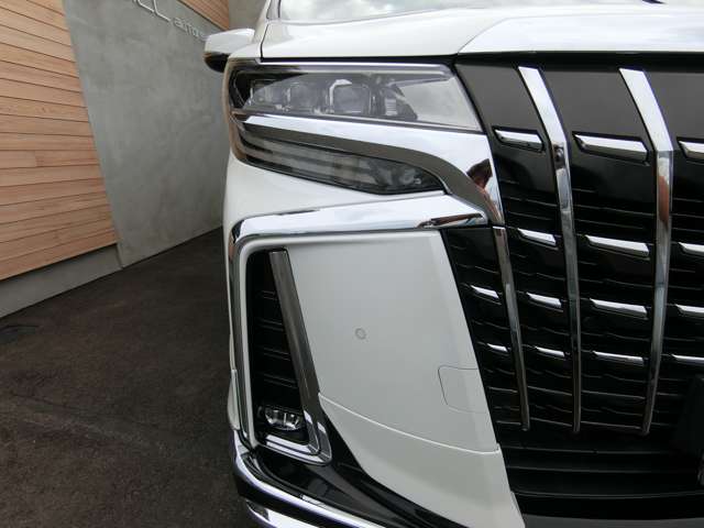 トヨタ アルファード　ハイブリッド ハイブリッド ２．５ ＳＲ Ｃパッケージ Ｅ－ＦＯＵＲ ４ＷＤ R2年 (中国) 99