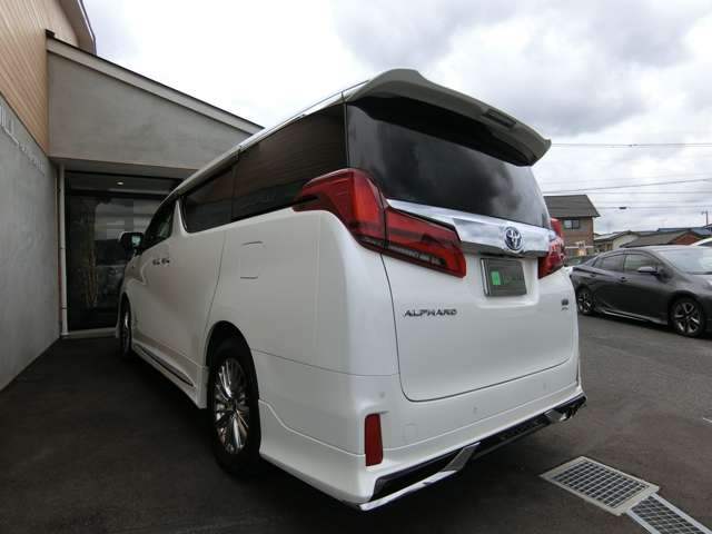 トヨタ アルファード　ハイブリッド ハイブリッド ２．５ ＳＲ Ｃパッケージ Ｅ－ＦＯＵＲ ４ＷＤ R2年 (中国) 99