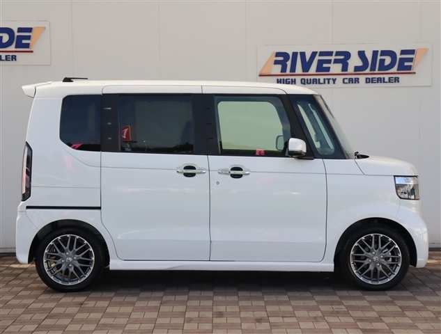ホンダ Ｎ　ＢＯＸ カスタム ６６０ ターボ R5年 (関東) 99