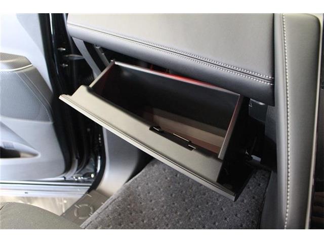 三菱 デリカ　Ｄ：５ ２．２ シャモニー 電動サイドステップ装着車 ディーゼルターボ ４ＷＤ R7年 (北海道) 99