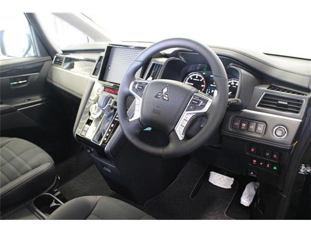 三菱 デリカ　Ｄ：５ ２．２ シャモニー 電動サイドステップ装着車 ディーゼルターボ ４ＷＤ R7年 (北海道) 99