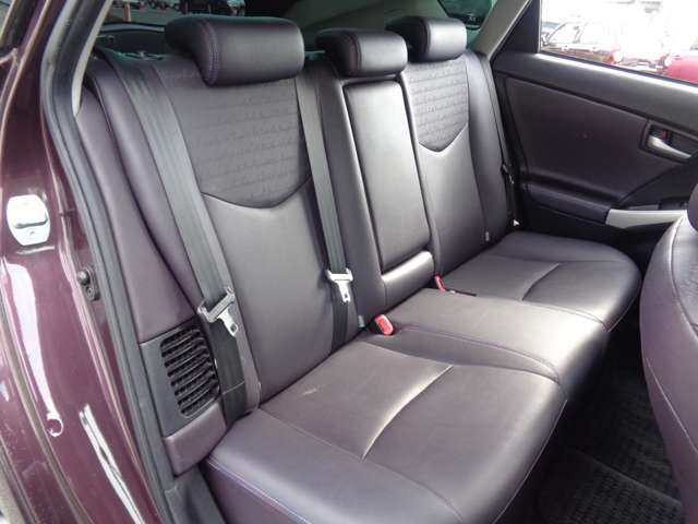 トヨタ プリウス １．８ Ｓ マイコーデ H25年 (中国) 99