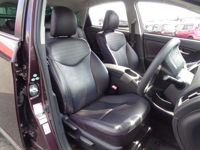 トヨタ プリウス １．８ Ｓ マイコーデ H25年 (中国) 99