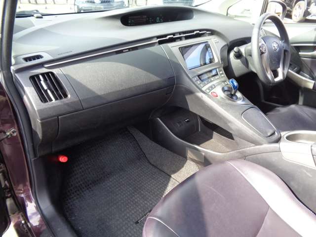 トヨタ プリウス １．８ Ｓ マイコーデ H25年 (中国) 99