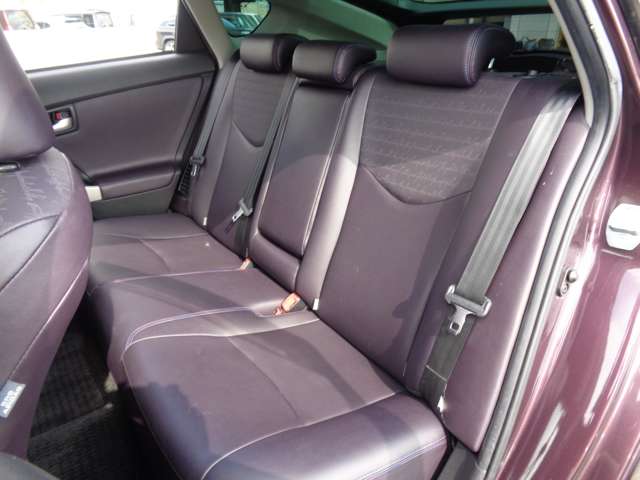 トヨタ プリウス １．８ Ｓ マイコーデ H25年 (中国) 99