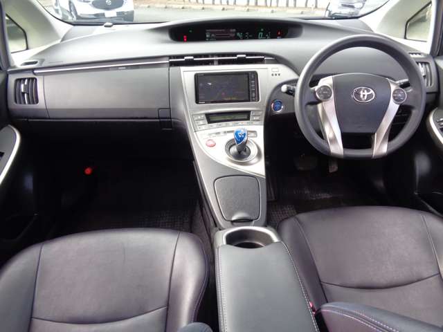 トヨタ プリウス １．８ Ｓ マイコーデ H25年 (中国) 99