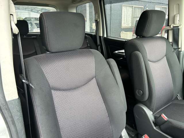 日産 セレナ ２．０ ハイウェイスター Ｓ－ＨＹＢＲＩＤ H24年 (九州・沖縄) 99