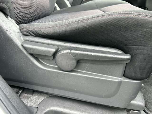 日産 セレナ ２．０ ハイウェイスター Ｓ－ＨＹＢＲＩＤ H24年 (九州・沖縄) 99