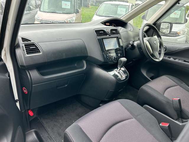 日産 セレナ ２．０ ハイウェイスター Ｓ－ＨＹＢＲＩＤ H24年 (九州・沖縄) 99