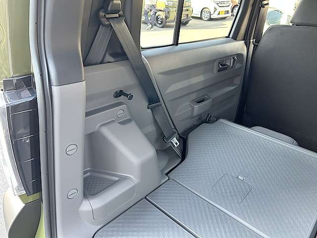 ダイハツ タフト ６６０ Ｇ ダーククロム ベンチャー ４ＷＤ R7年 () 99