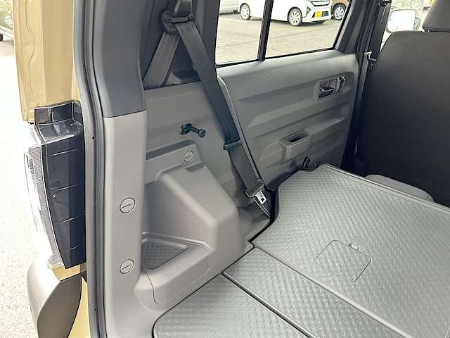 ダイハツ タフト ６６０ Ｇ ダーククロム ベンチャー ４ＷＤ R7年 () 99