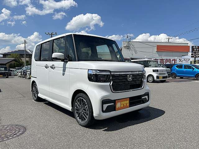 ホンダ Ｎ　ＢＯＸ カスタム ６６０ ターボ R7年 () 99