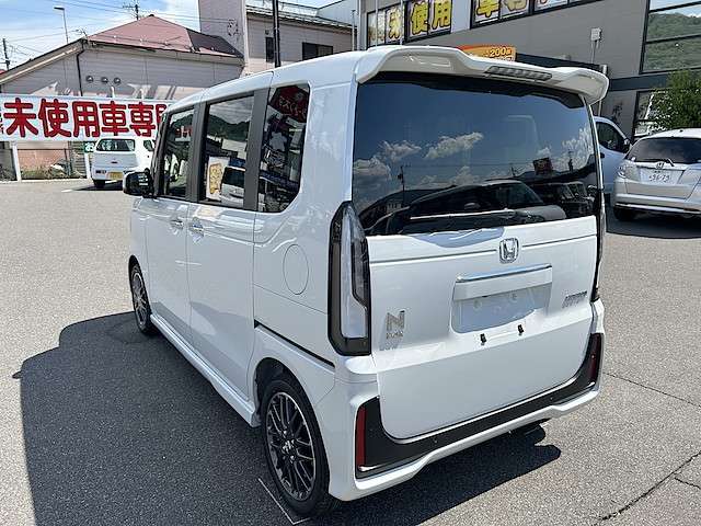 ホンダ Ｎ　ＢＯＸ カスタム ６６０ ターボ R7年 () 99