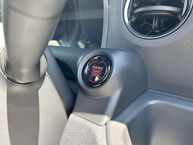 ホンダ Ｎ　ＢＯＸ カスタム ６６０ ターボ R7年 () 99