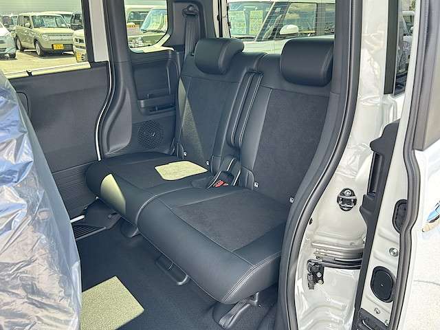 ホンダ Ｎ　ＢＯＸ カスタム ６６０ ターボ R7年 () 99