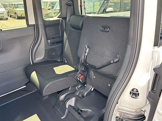 ホンダ Ｎ　ＢＯＸ カスタム ６６０ ターボ R7年 () 99