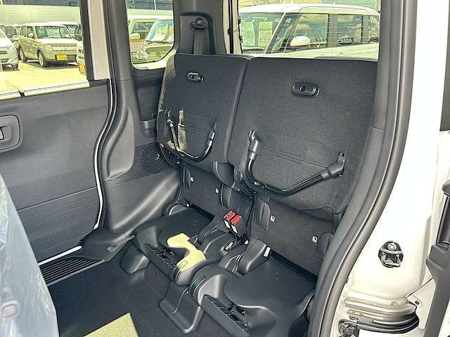 ホンダ Ｎ　ＢＯＸ カスタム ６６０ ターボ R7年 () 99