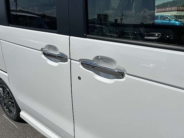 ホンダ Ｎ　ＢＯＸ カスタム ６６０ ターボ R7年 () 99