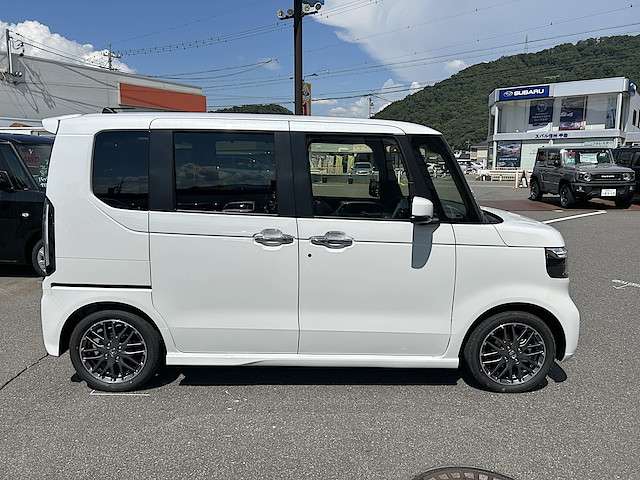 ホンダ Ｎ　ＢＯＸ カスタム ６６０ ターボ R7年 () 99