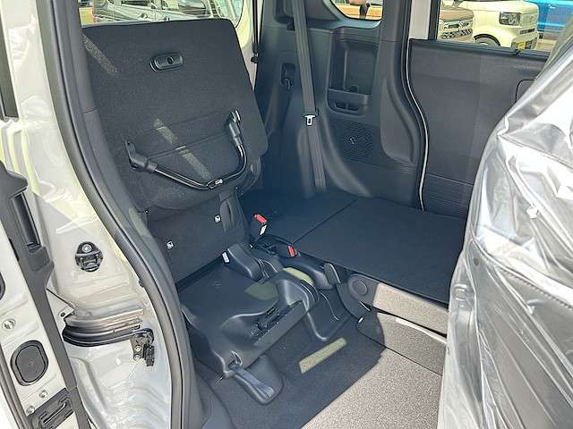 ホンダ Ｎ　ＢＯＸ カスタム ６６０ ターボ R7年 () 99