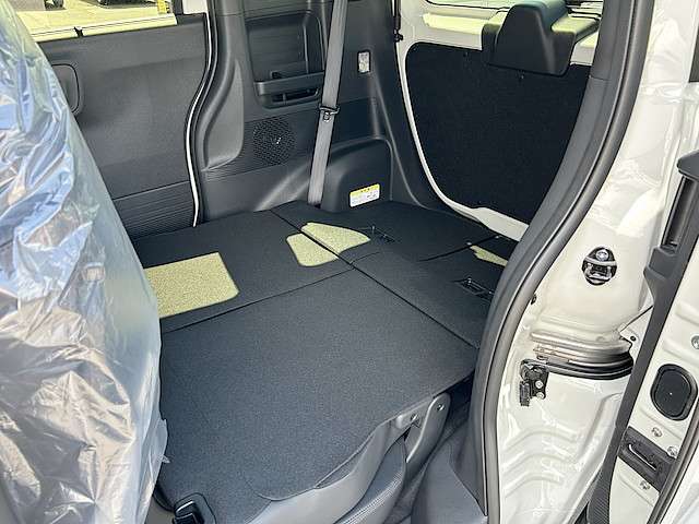 ホンダ Ｎ　ＢＯＸ カスタム ６６０ ターボ R7年 () 99