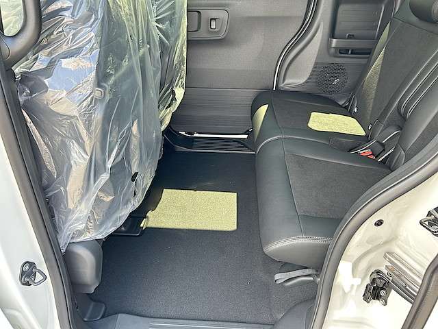 ホンダ Ｎ　ＢＯＸ カスタム ６６０ ターボ R7年 () 99