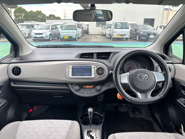 トヨタ ヴィッツ １．３ Ｕ H23年 (九州・沖縄) 99