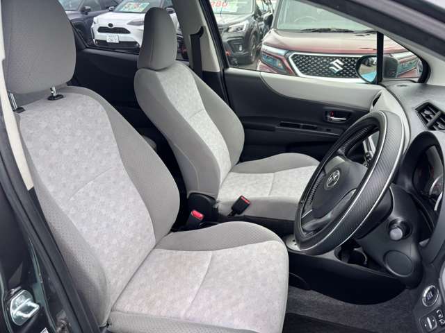 トヨタ ヴィッツ １．３ Ｕ H23年 (九州・沖縄) 99