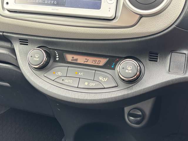 トヨタ ヴィッツ １．３ Ｕ H23年 (九州・沖縄) 99