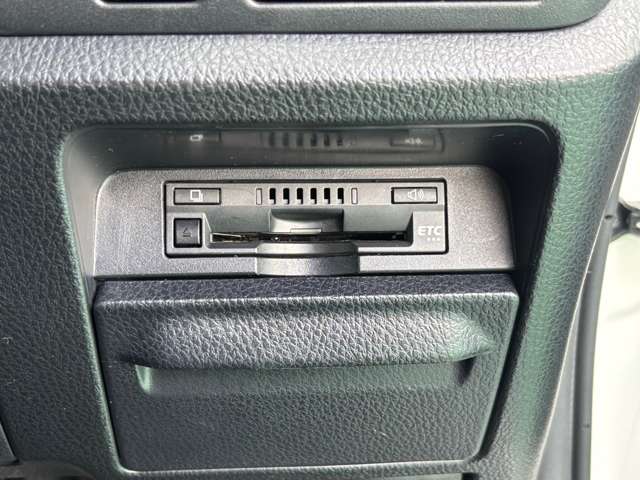 トヨタ ヴォクシー ２．０ ＺＳ 煌 H30年 (九州・沖縄) 99