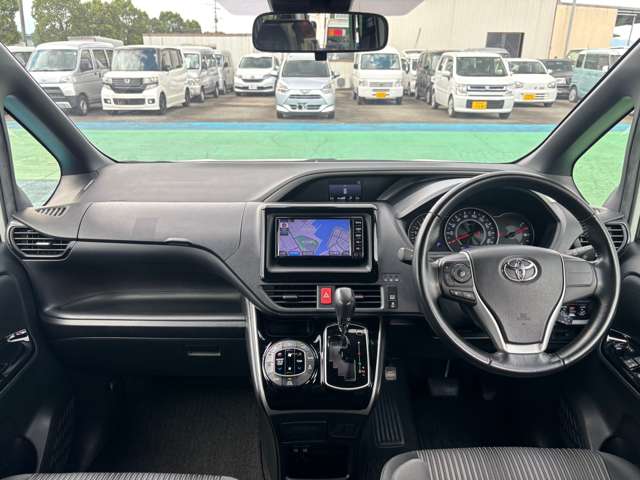 トヨタ ヴォクシー ２．０ ＺＳ 煌 H30年 (九州・沖縄) 99